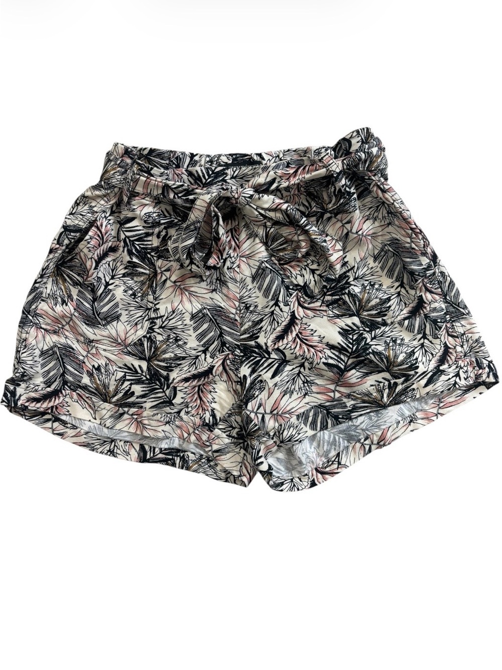 SoundStyle Shorts with Tie Belt